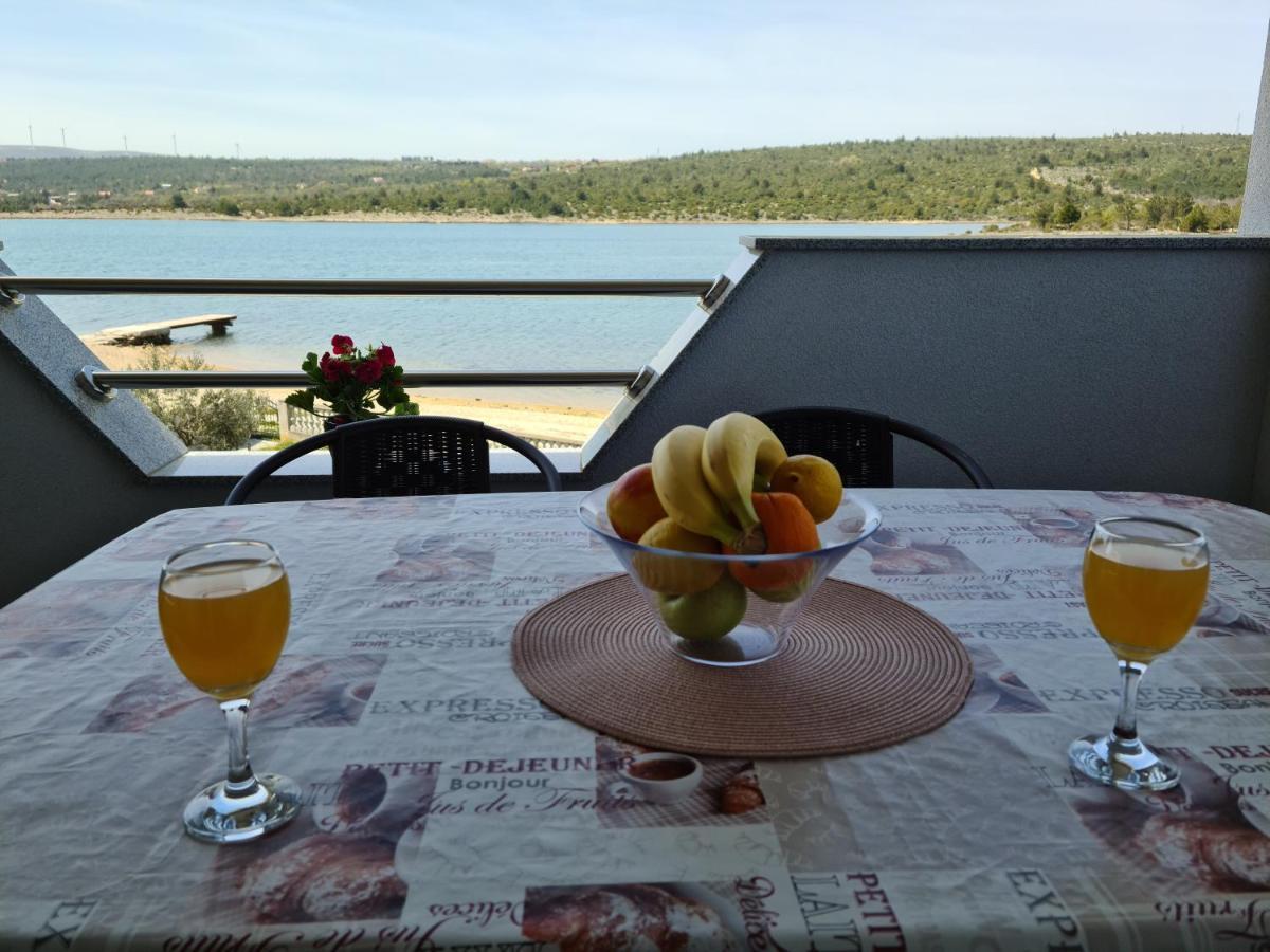 Apartmani Rudi Anic Bagian luar foto
