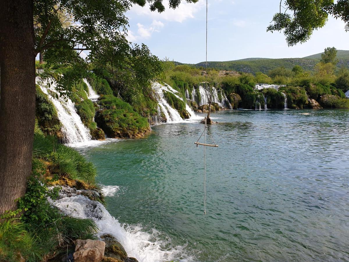 Apartmani Rudi Anic Bagian luar foto